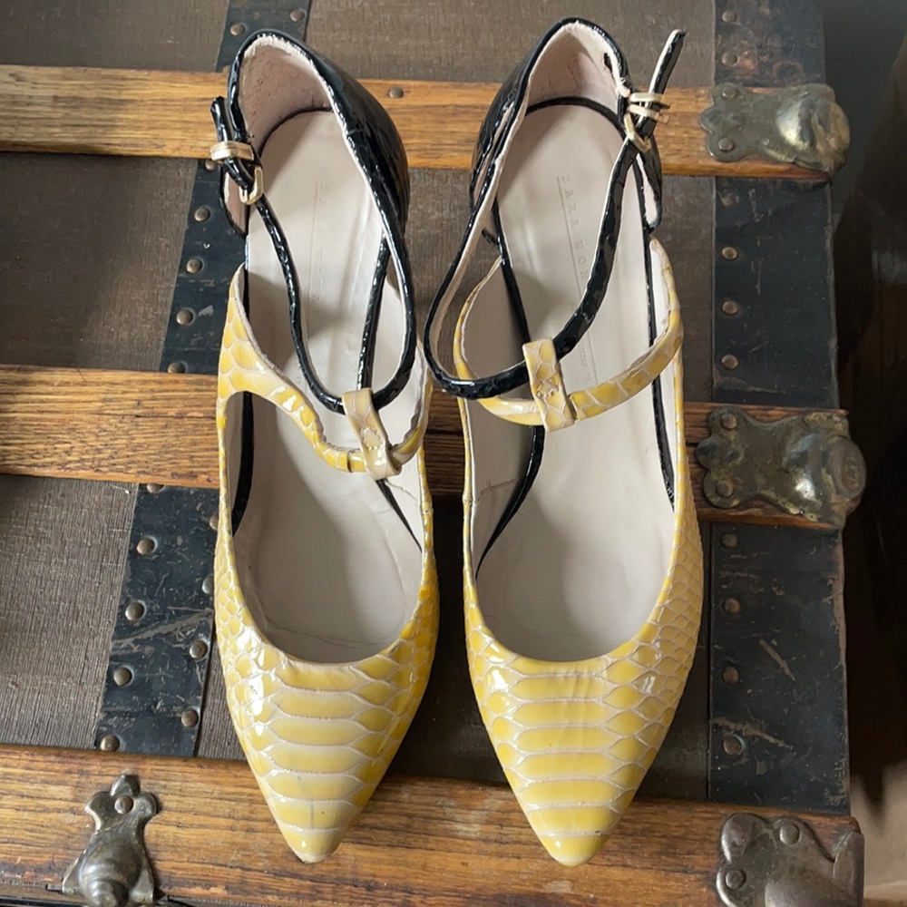 ZARA Snake Embossed Patent Heels size 39